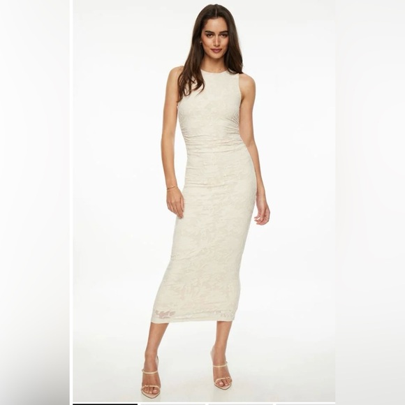 Dynamite Dresses & Skirts - Like New Dynamite Jaquard Floral Maxi Dress